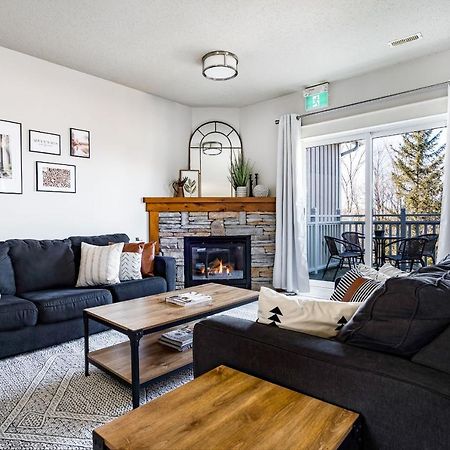 Beautiful & Bright 3 Bed Townhome Near Village Блу-Маунтинс Экстерьер фото