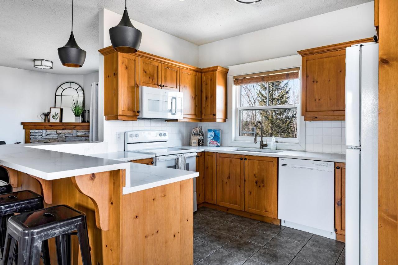Beautiful & Bright 3 Bed Townhome Near Village Блу-Маунтинс Экстерьер фото